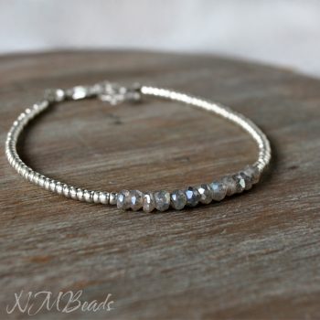 Delicate Labradorite Beaded Bracelet With Silver Beads